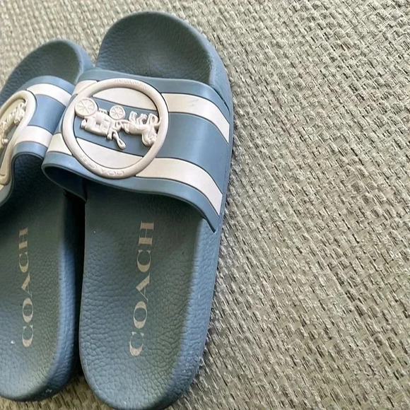 COACH ULI HC SPORT SLIDE WITH HORSE AND CARRIGE PRINT size 7 - Picture 2 of 4